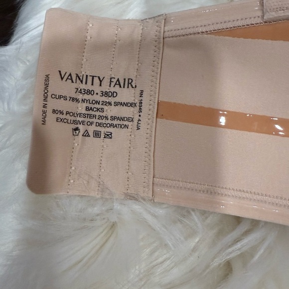 Vanity Fair Beauty Back Strapless Bra
38DD Underwire Converts 5 Ways - Picture 11 of 15